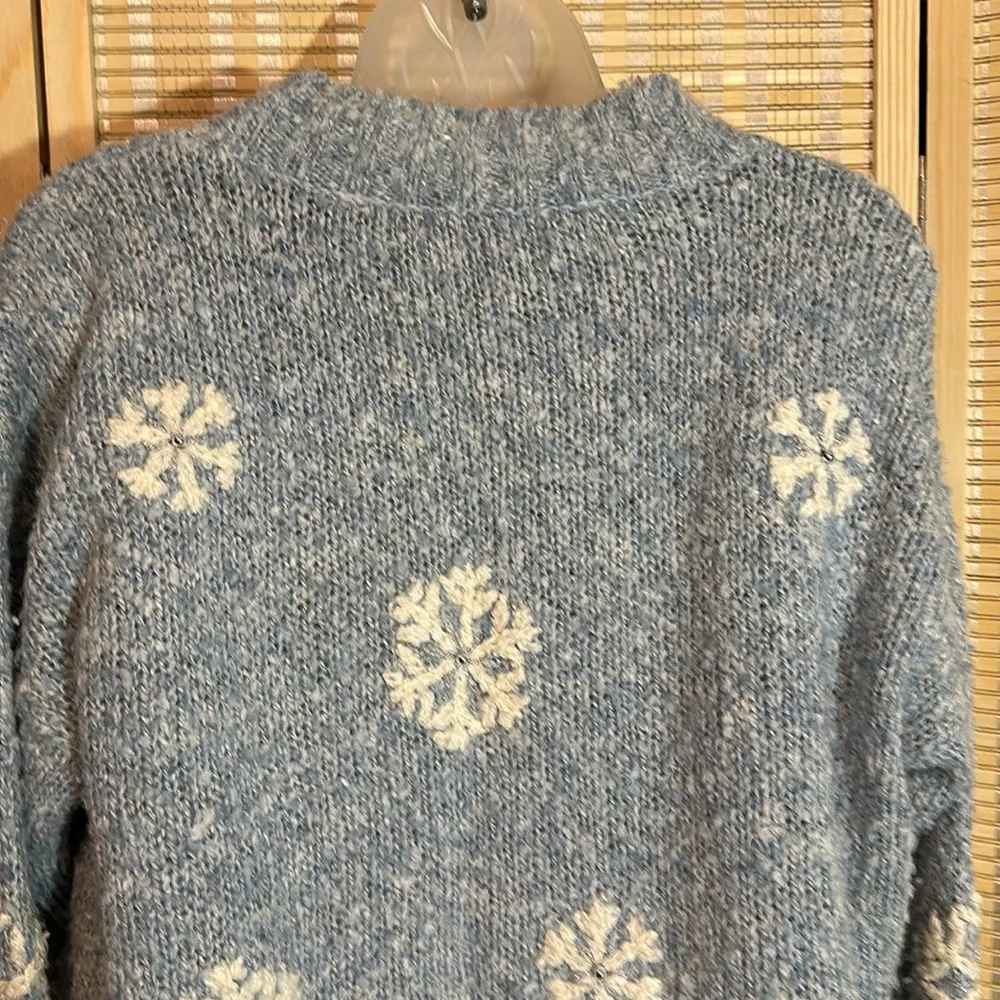 Mandal Bay Vintage 1990s Y2K Blue Winter Scene Bear Snowflakes Sweater Medium? - Image 13