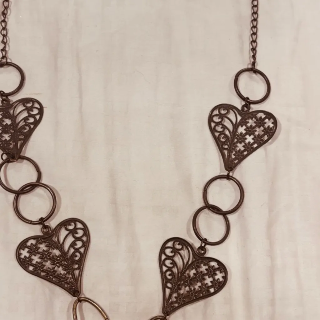 Elegant Black Heart Necklace and Earring Set - Image 7