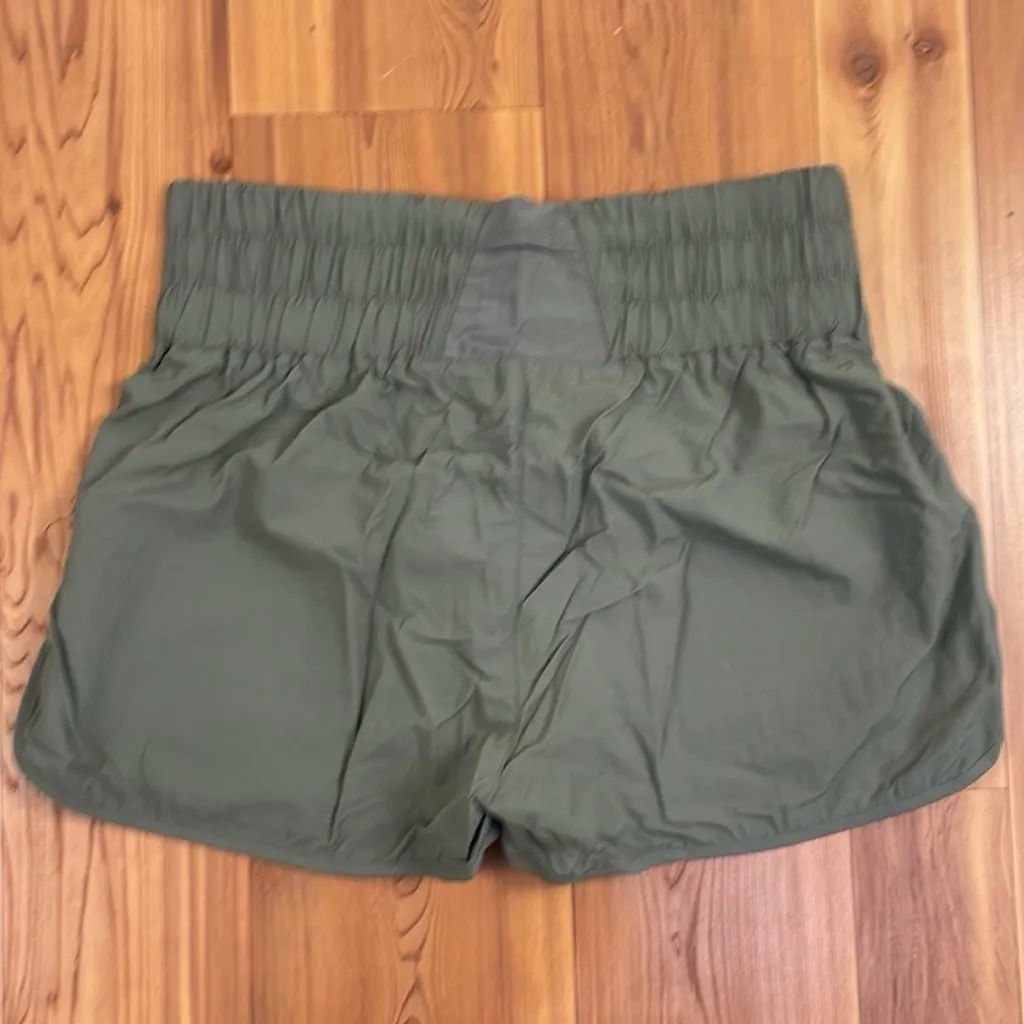 Zenana Windbreaker Athletic Running Shorts Plus Size 1X Smocked Waist Nylon New - Image 4