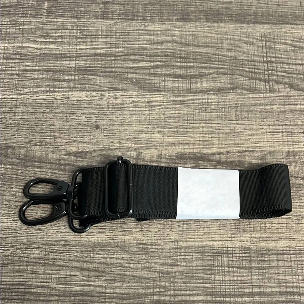 Vooray | White Gym Bag w/Crossbody Strap 🏋 - Image 3