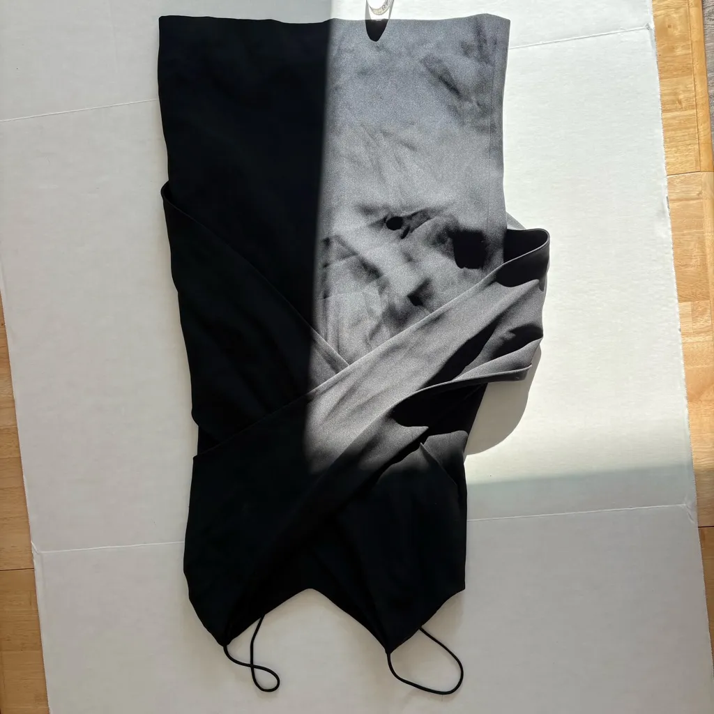 Vintage J. Crew 100% silk spaghetti strap cross dress LBD black size 4 - Image 5