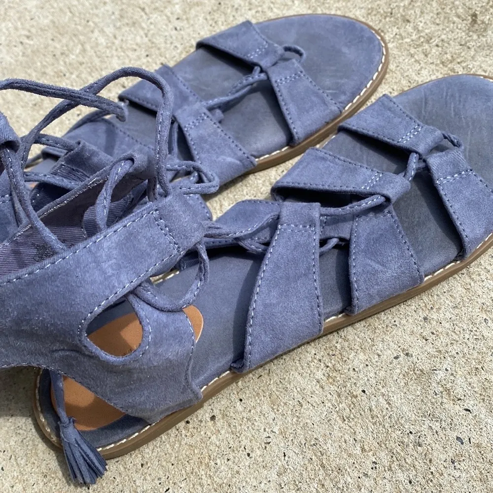 Old Navy Blue Lace-Up Sandals - Image 6