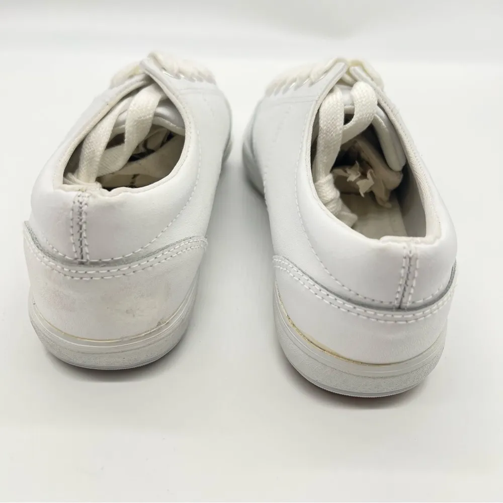 AJ Valenci Women's Low Rise Classic Lace Up White Leather Casual Sneakers - Image 5