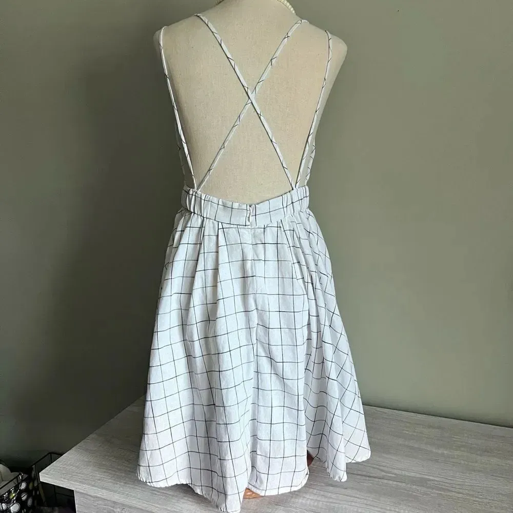 HYFVE Fit & Flare Dress Size Medium - Image 3