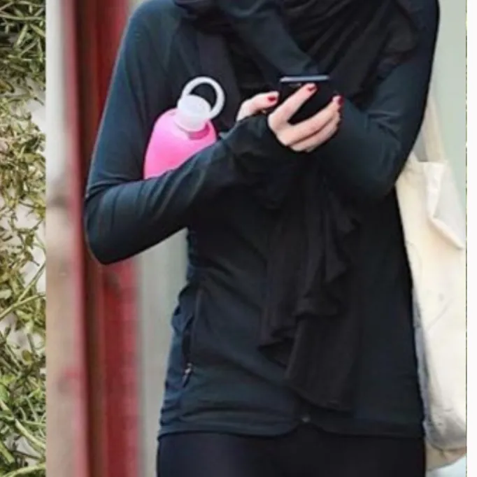 BKR FEMME Pink Water Bottle With Silicone Sleeve - Image 4