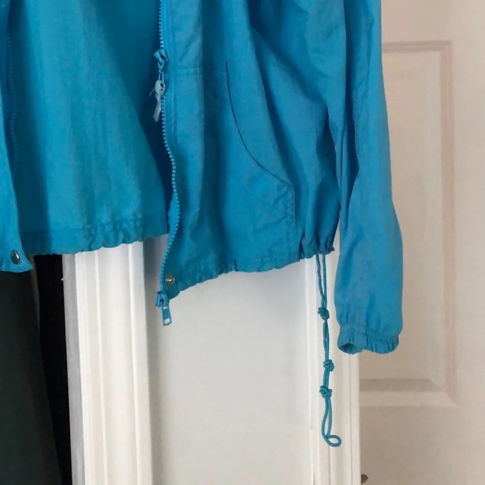 Super Cute Short Blue Windbreaker - Image 6