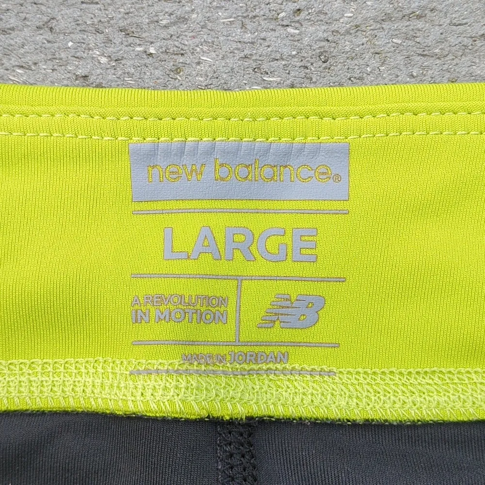 New Balance Lightning Dry Capris | New Balance Black And Neon Capri Leggings - Image 6