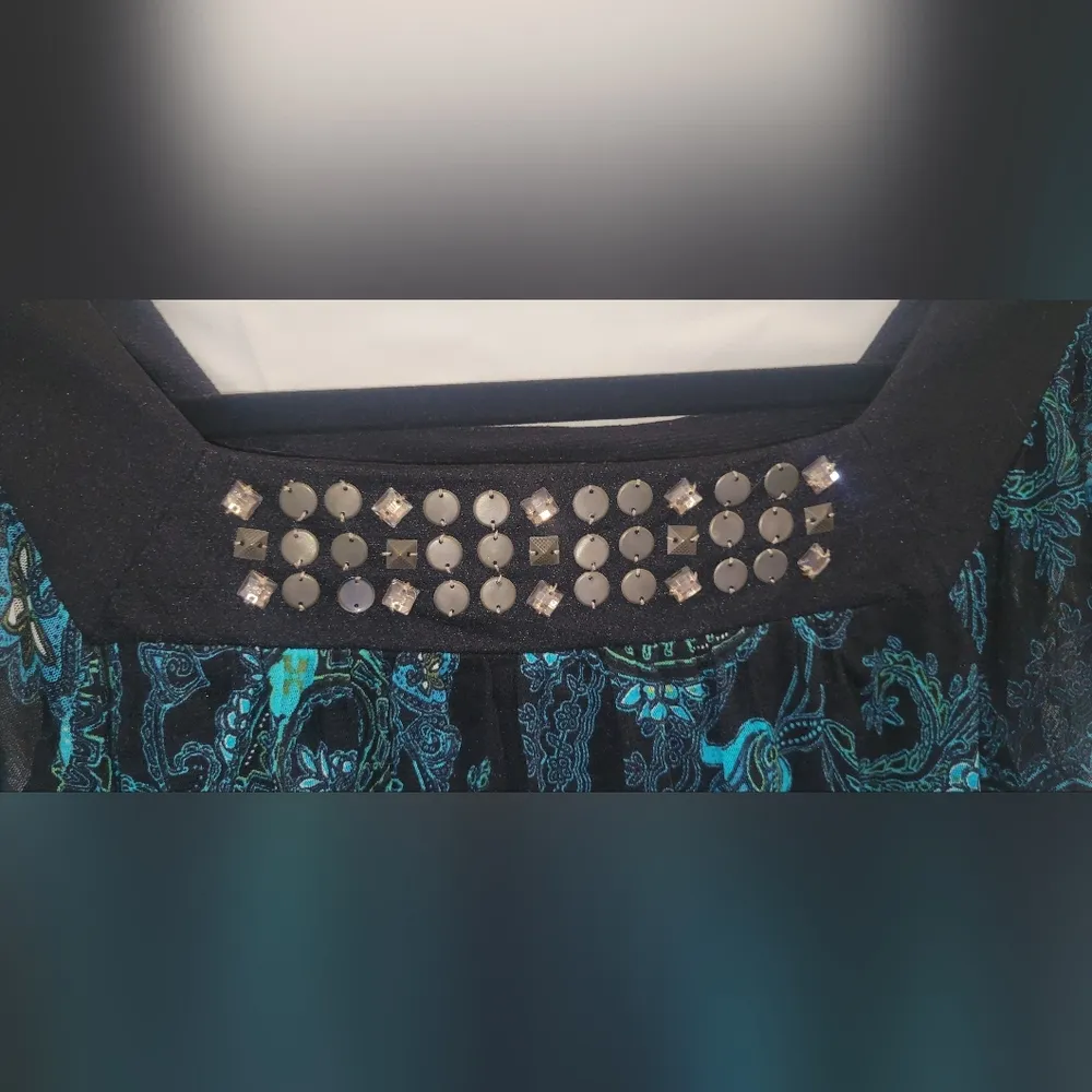 Apt 9 Women's Black/Teal Paisley Top With Jeweled Neckline Size XL Blue - Image 4