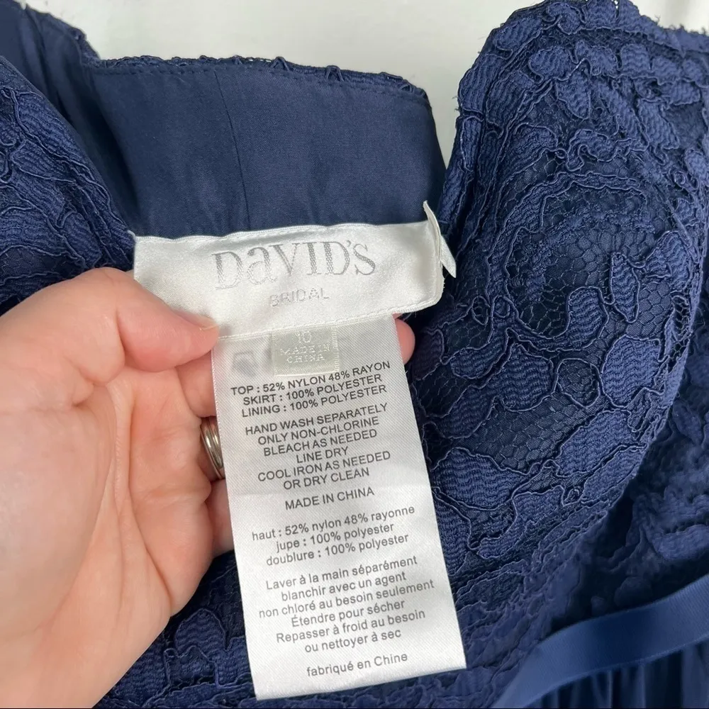 David’s Bridal Sleeveless Bridesmaids Dress Navy Lace‎ Sz 10 - Image 4