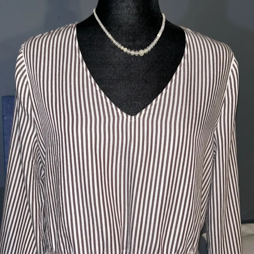 Size S V Neckline Blouse - Image 2