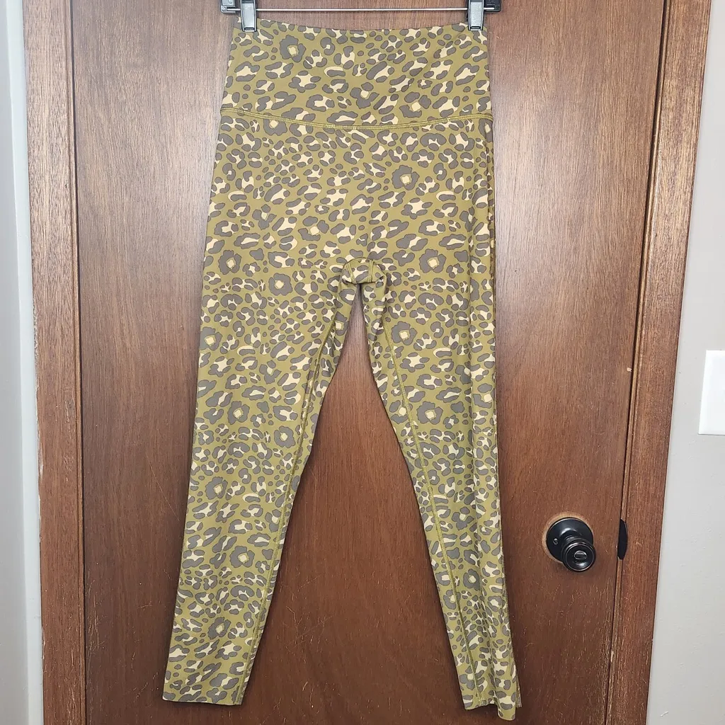 Aerie Offline Goals High Waisted Cheetah Printed 7/8 Leggings Size Large - Image 6