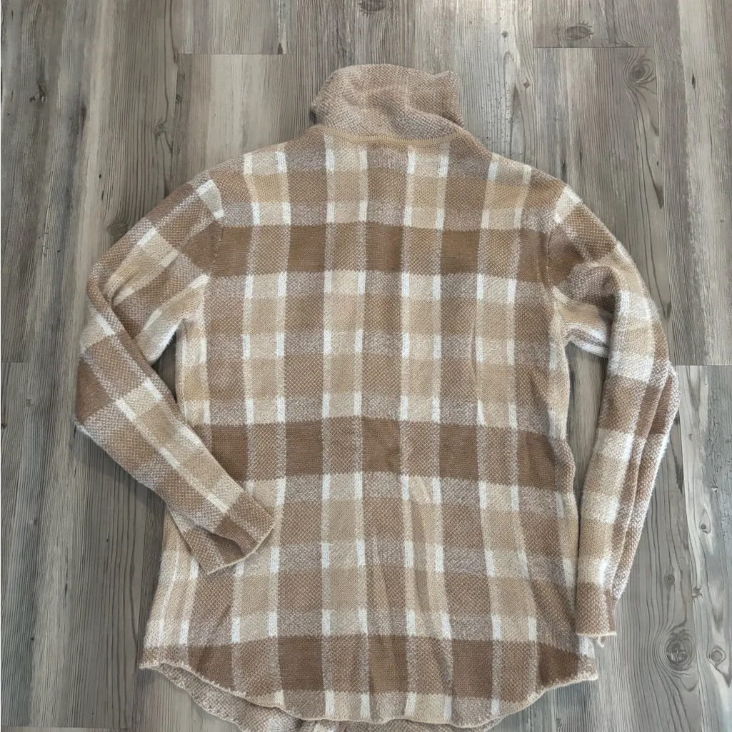 Plaid Button - Image 2