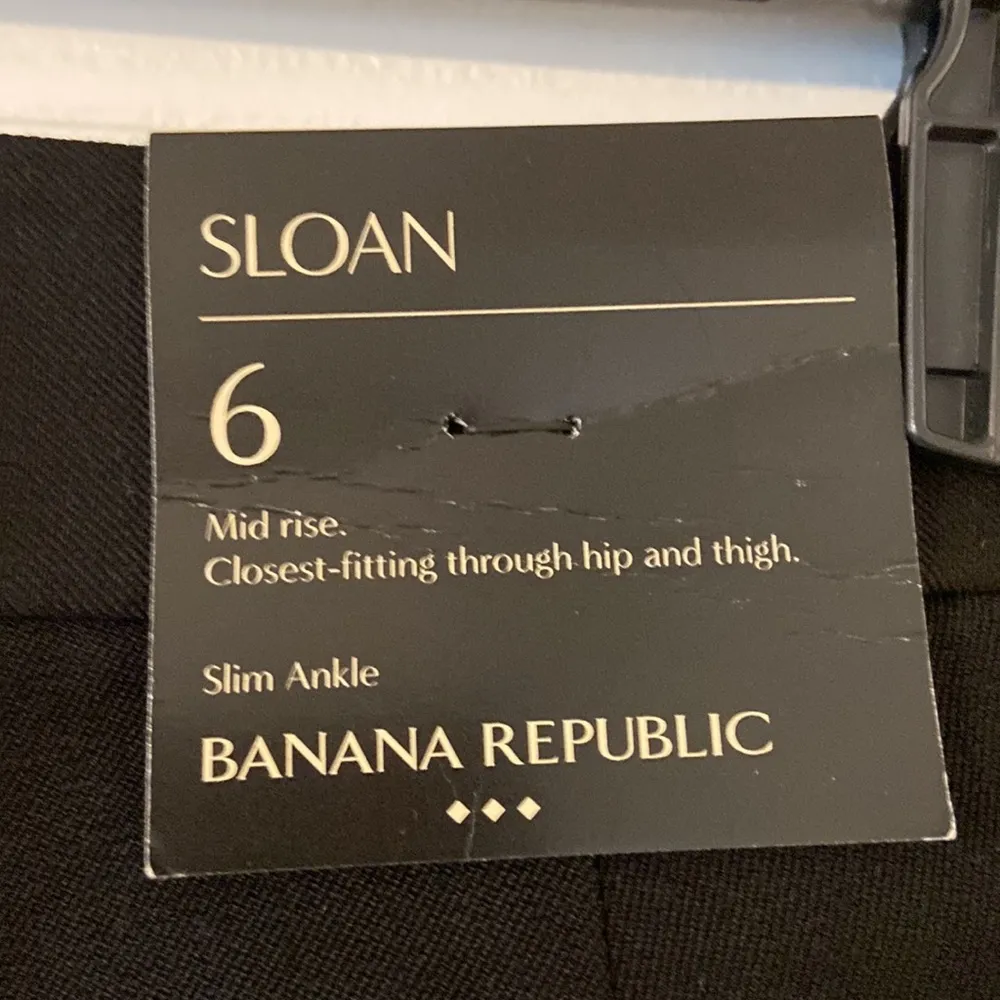 Banana Republic Black Dress Pants Elegant Tapered Design size 6 brand new - Image 3