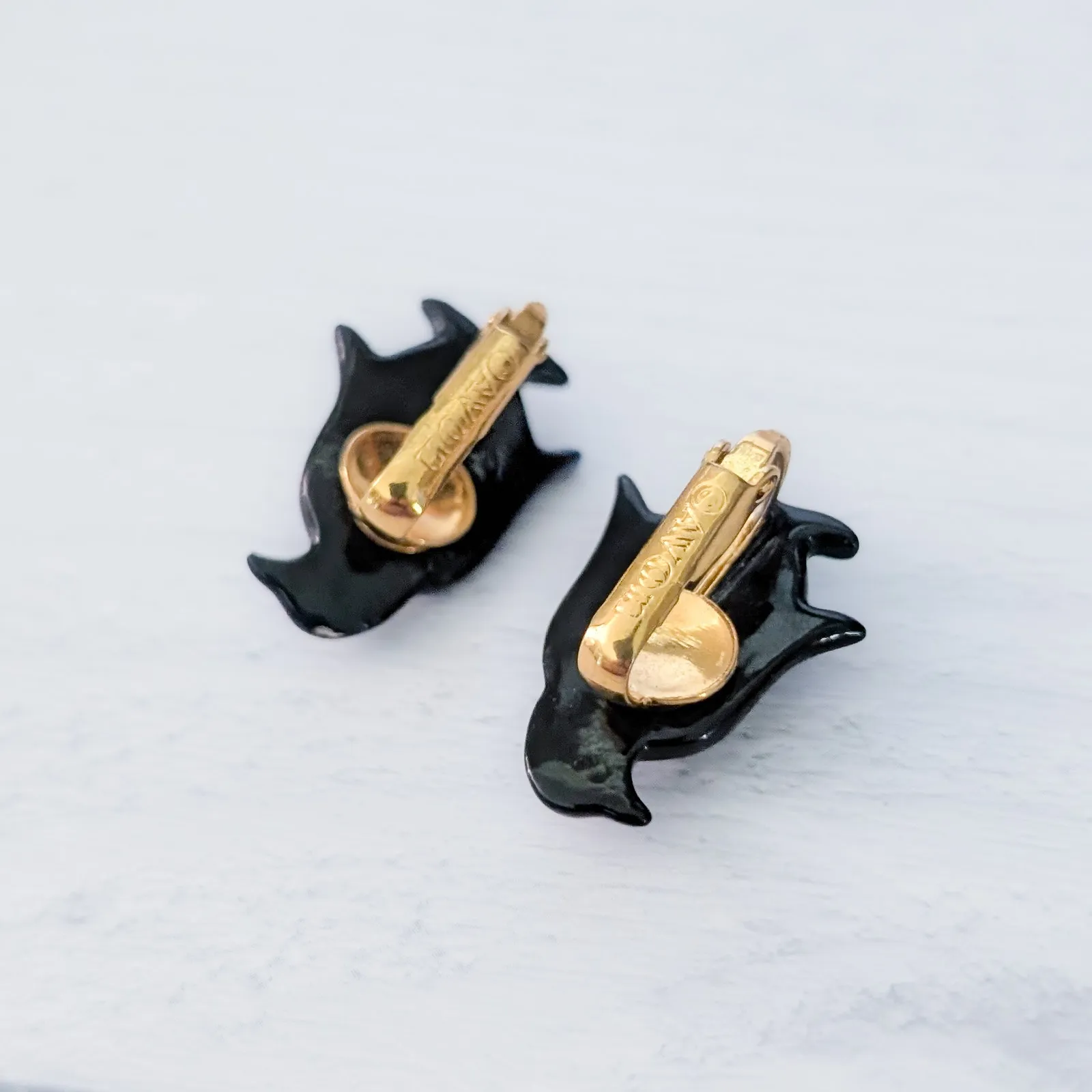 Vintage Avon Clip On Earrings Black Penguin with Pearlescent Center - Image 6