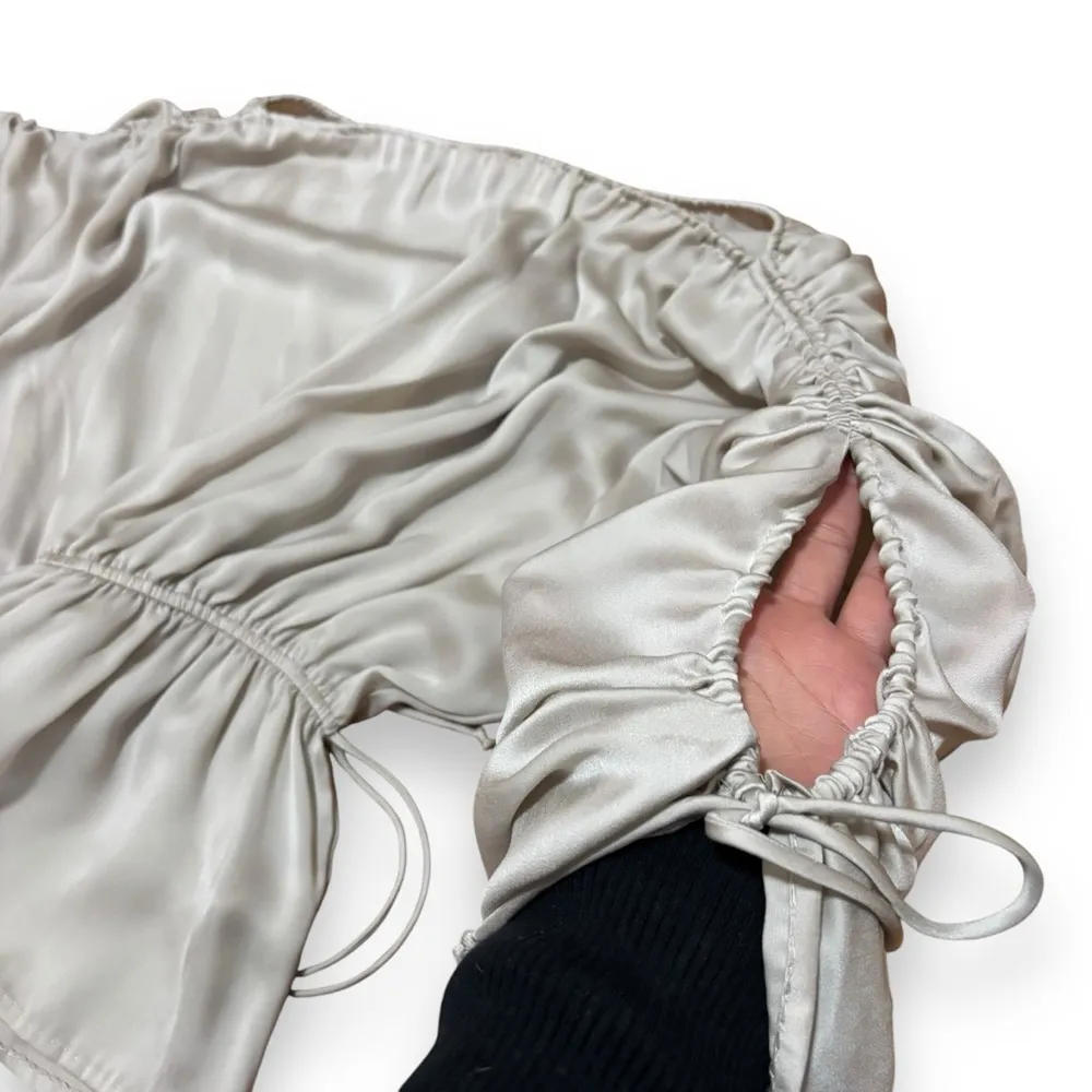 NWT Max Studio Nude Taupe Cold Shoulder Loose Cinched Waist Blouse - Size Medium - Image 3