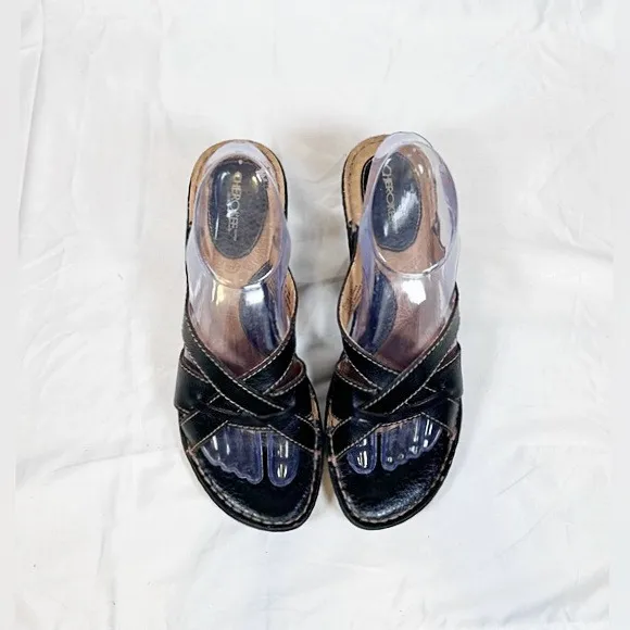 Vintage 90s/Y2K Cherokee Black Leather Criss Cross Wedge Sandals~8.5~  - Image 3