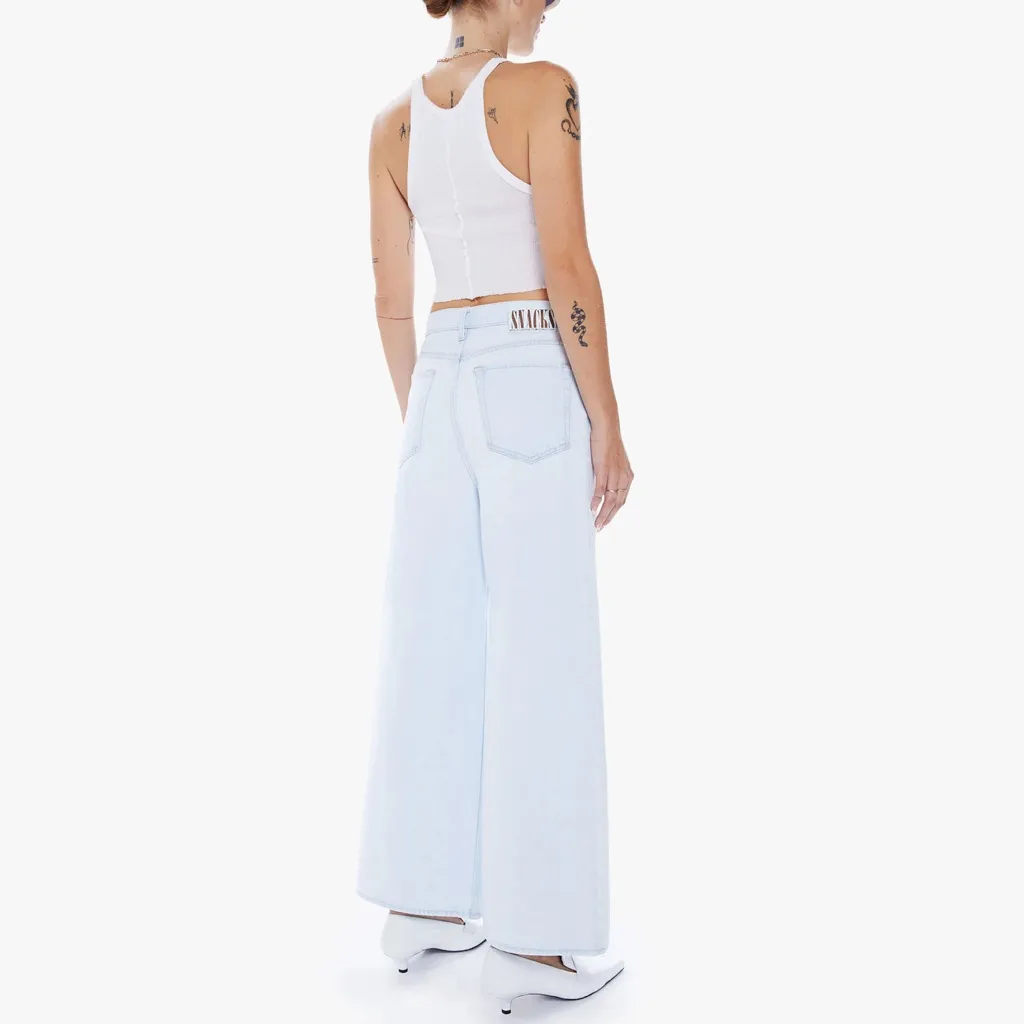 MOTHER Denim SNACKS! Pleated Double Dip Puddle Jeans in Blue Slushie Size 25 - Image 3