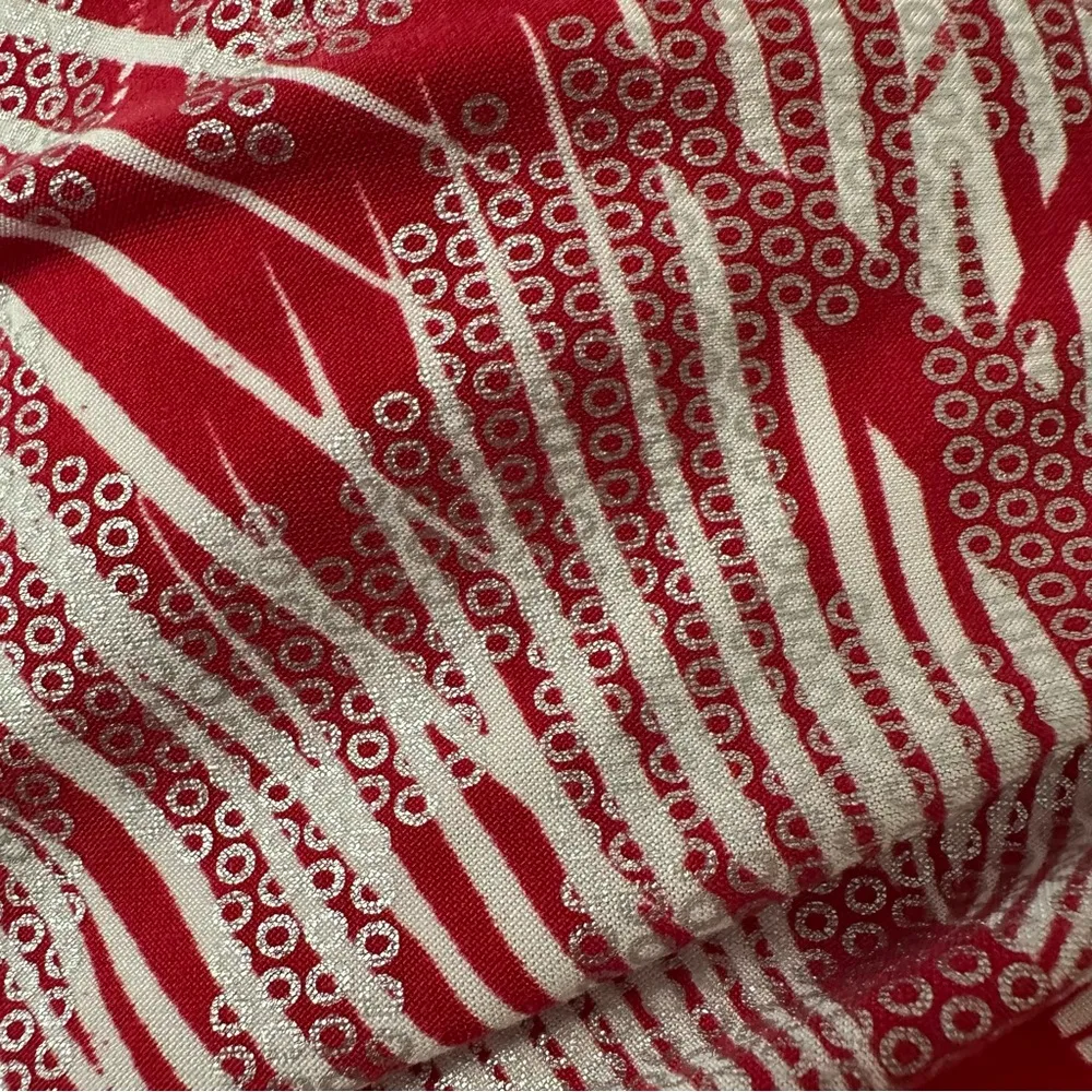 Peter Nygard Red and White Graphic Blouse - Image 5