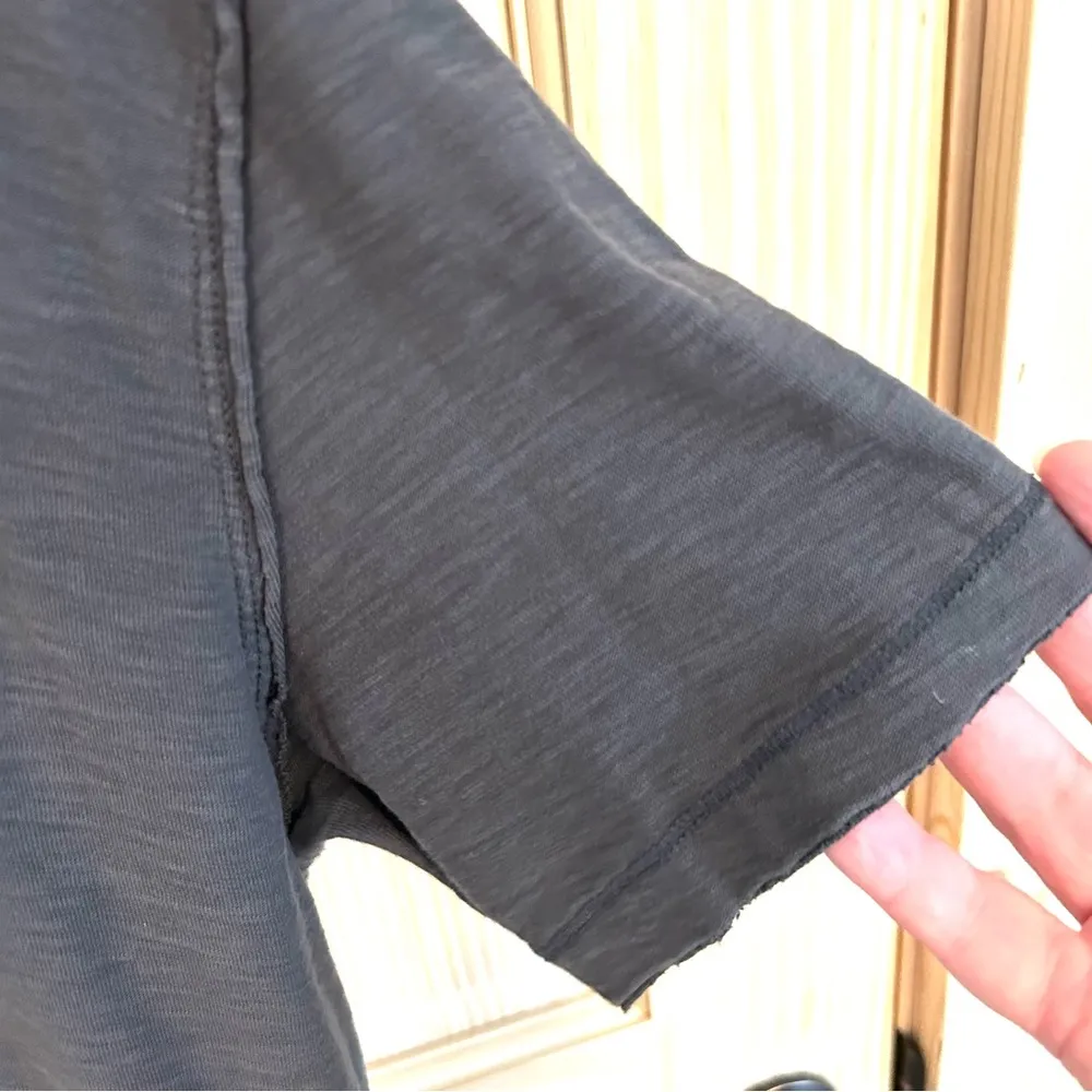 Diesel Gray Women’s V-Neck Tee. Size Medium. - Image 7