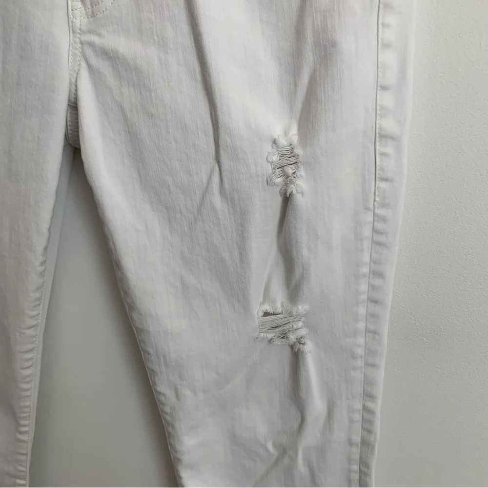 Cabi High Slim Distressed White Denim Jeans Style 5305 Size 6 - Image 6