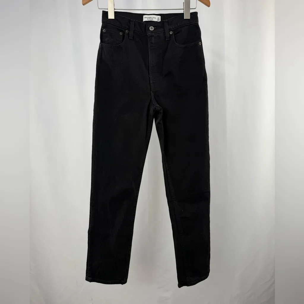 Abercrombie & Fitch Ultra High Rise 90s Straight Jean in Black Size 24 or 00 - Image 5