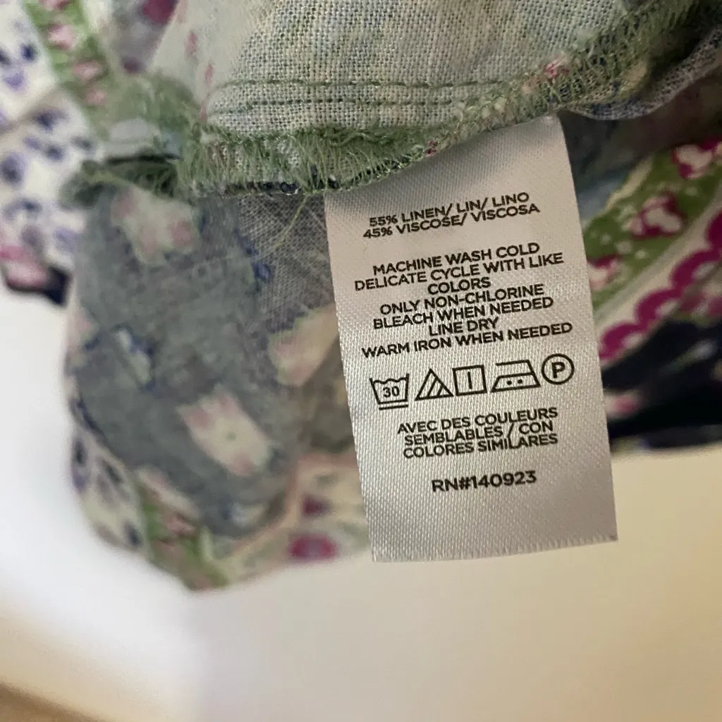 Loft Women’s Linen Blend Paisley Print V-Neck Top Size Medium - Image 5