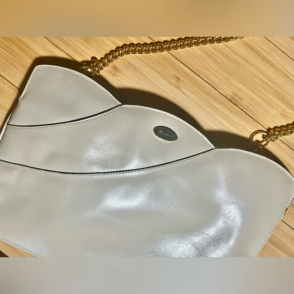 Vintage Ferragamo Bag Cream Gold Chain Party 1980s Clutch Leather - Image 4