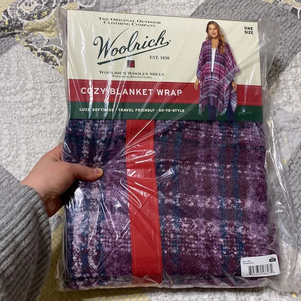 Woolrich boucle plaid cozy blanket wrap with fringe trim - Image 3