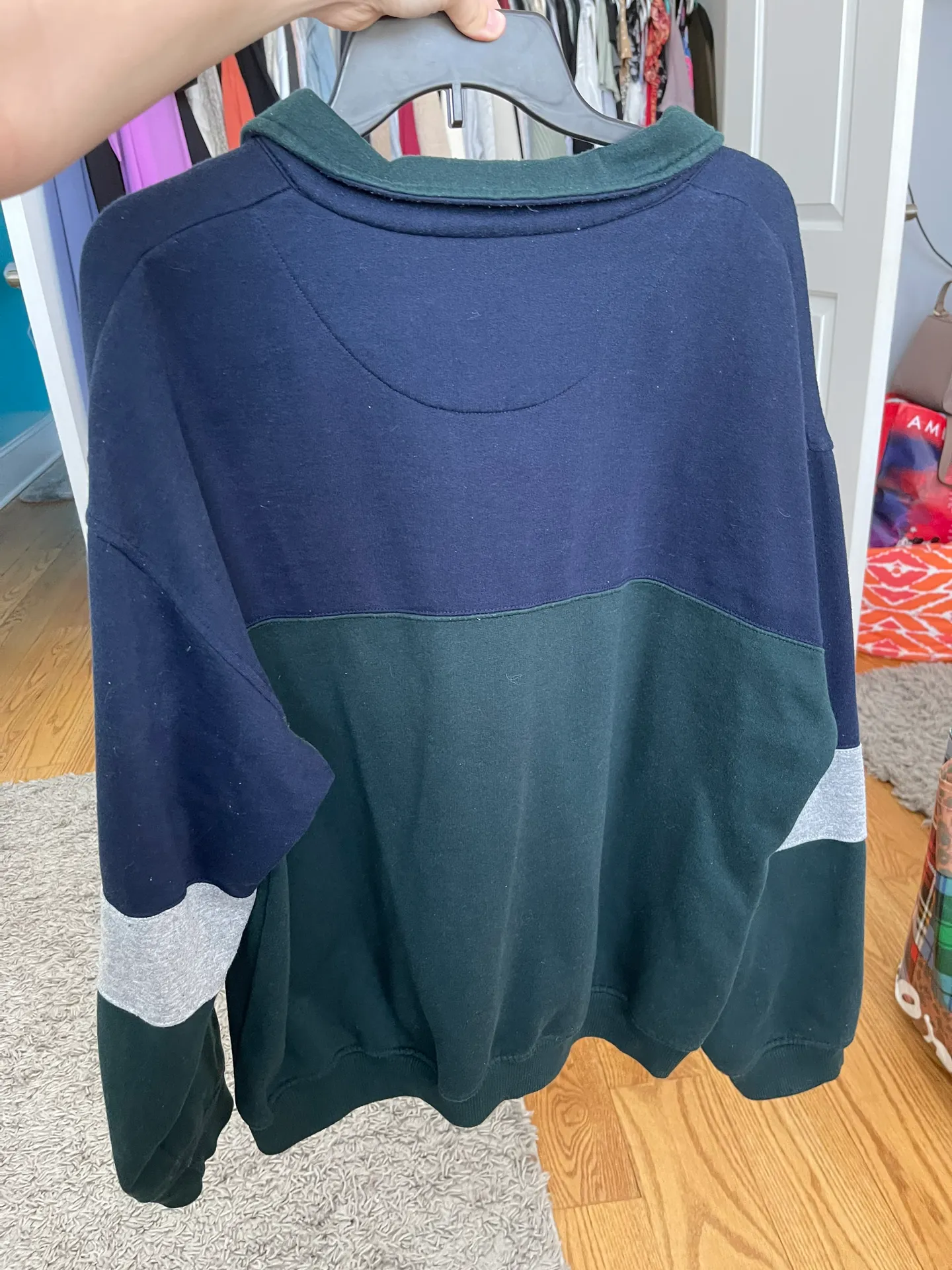 Sweatshirt Green Size XL - Image 2