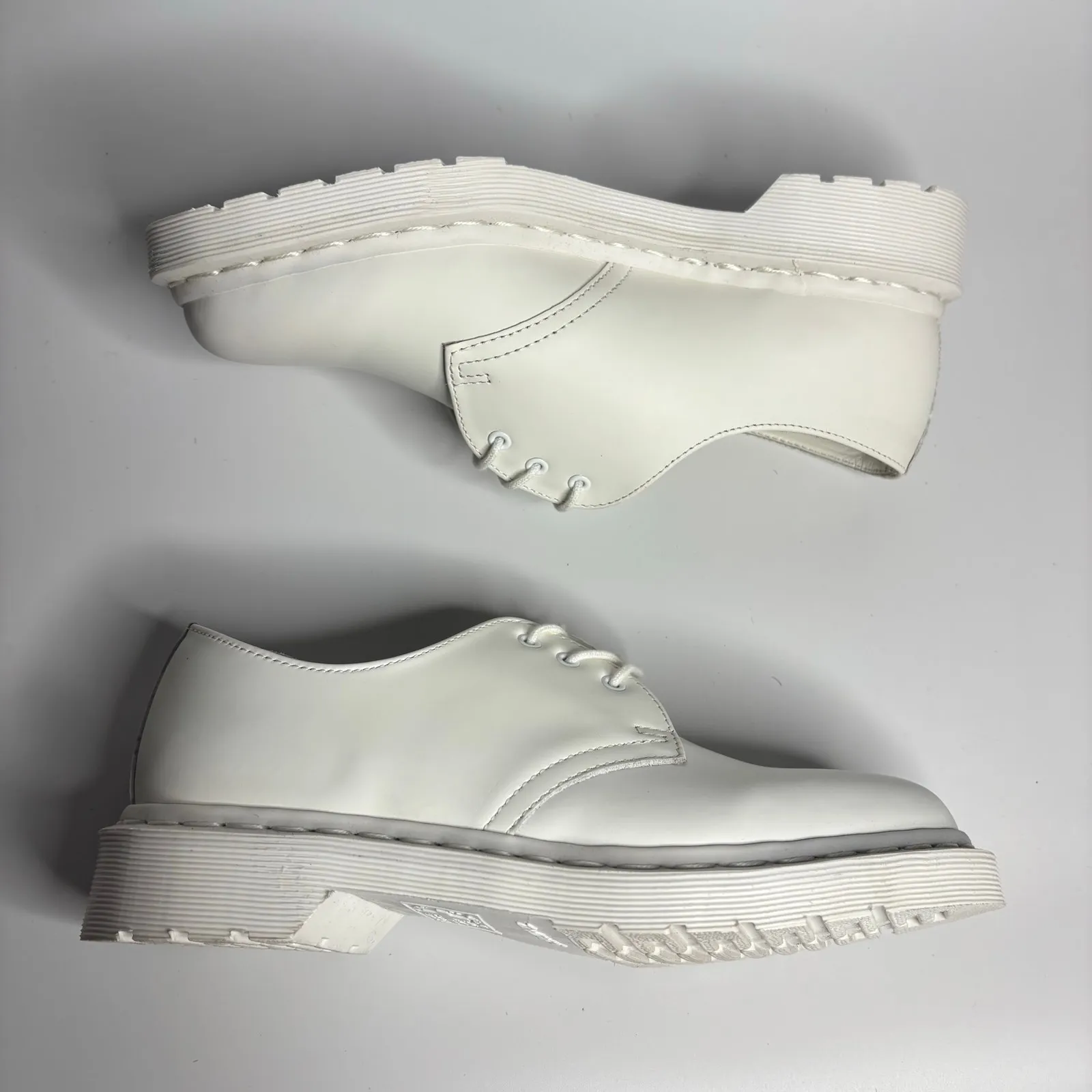 *Mismatched Pair* (See Desc.) Dr. Martens 1461 Mono 3 Eye Leather Oxford - White - Image 7