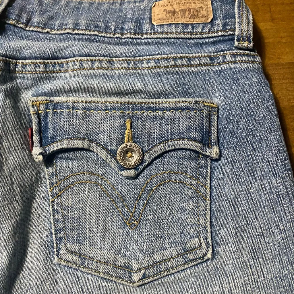 Levi's  Custom Graffiti  4 - Image 7