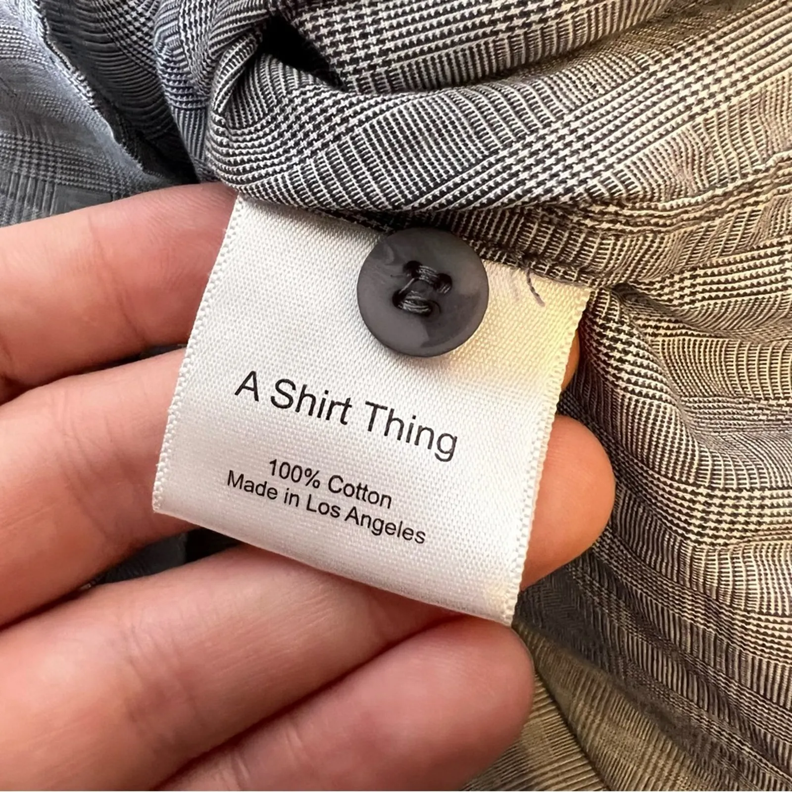 A Shirt Thing Chloe houndstooth plaid ruffle front poplin top gray black sz M Size M - Image 6