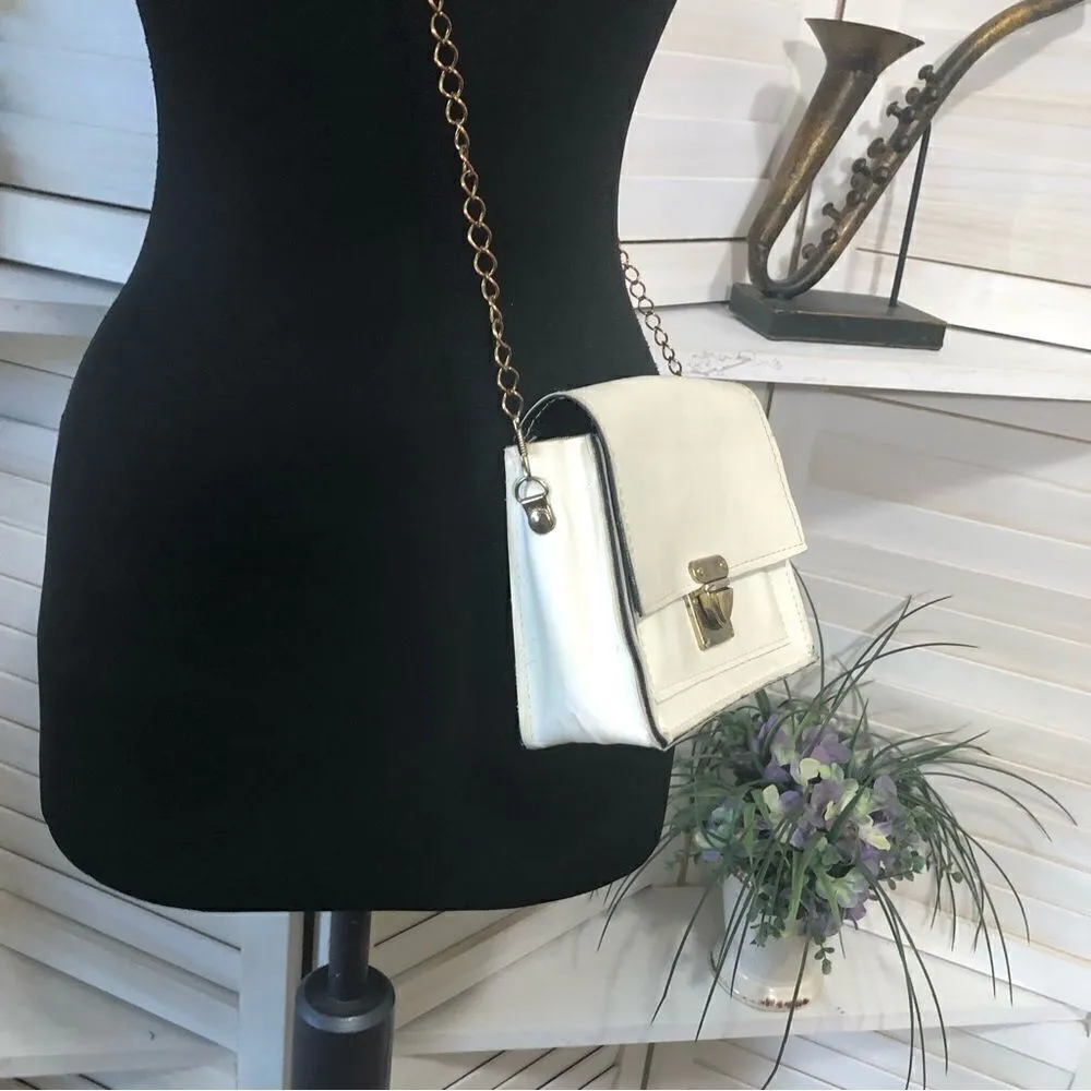 Vintage Y2K Cream Metal Chain Crossbody Bag Purse White - Image 10