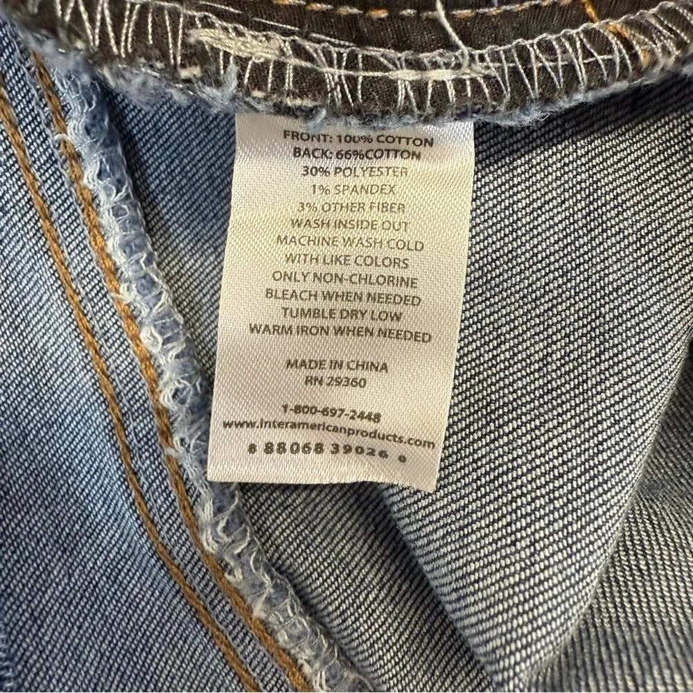 Dip Denim Cut Off Jean Shorts Women’s size 6 mid rise distressed dark wash Blue - Image 4