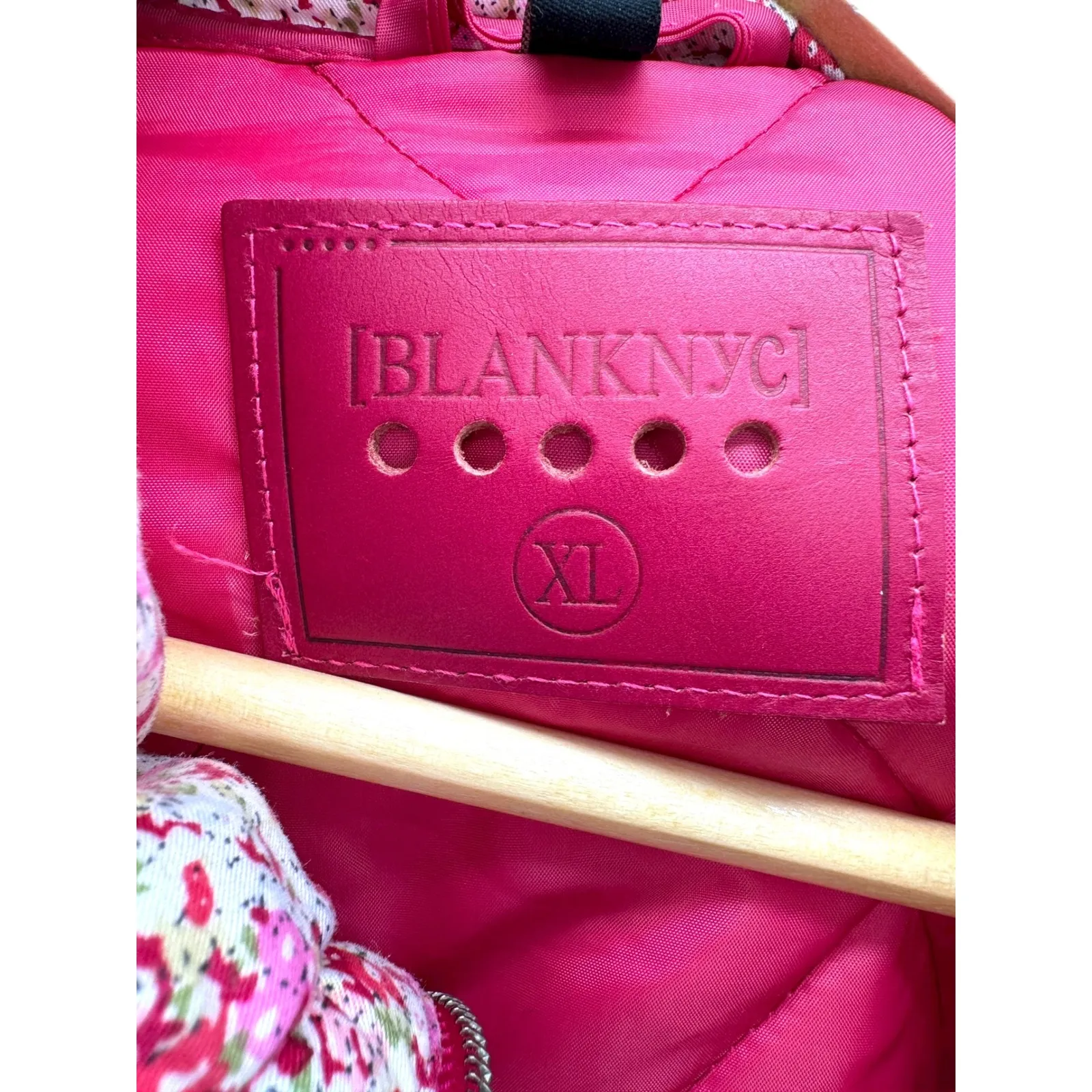 BLANKNYC Floral Quilted Bomber Jacket Pink White Burgundy Women's XL Drawstring - Image 7