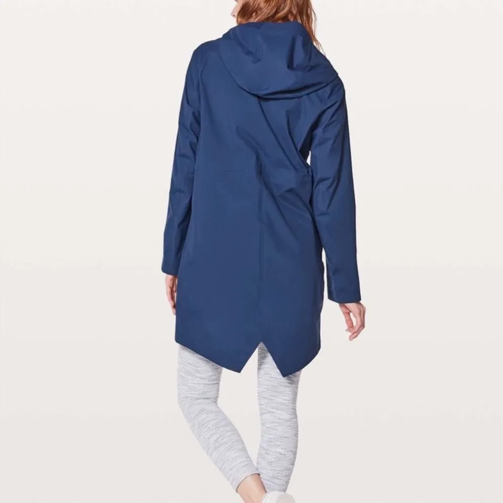 Lululemon Rain Haven Jacket Dark Iris - Image 2