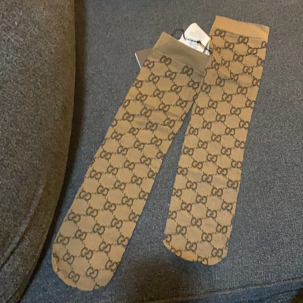 Gucci GG Poppery Socks - Image 2