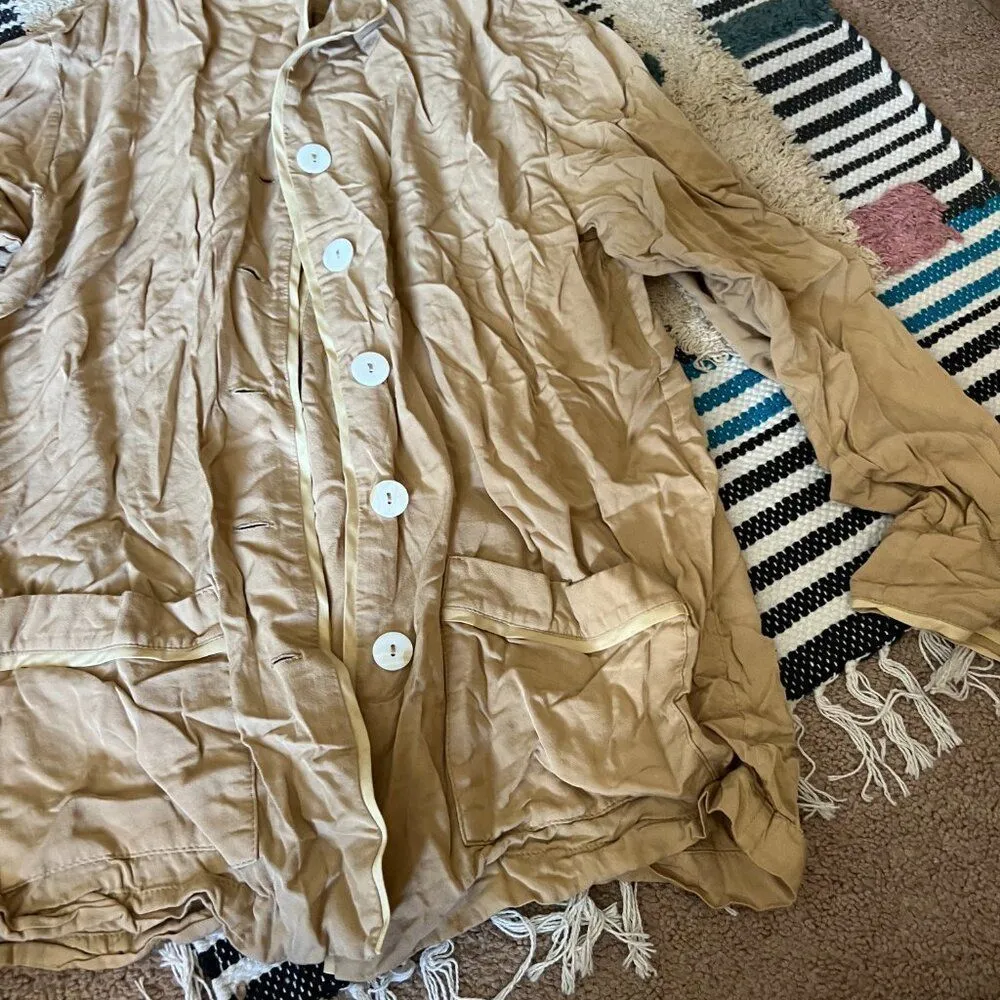 Sleeper small button down top Tan - Image 7