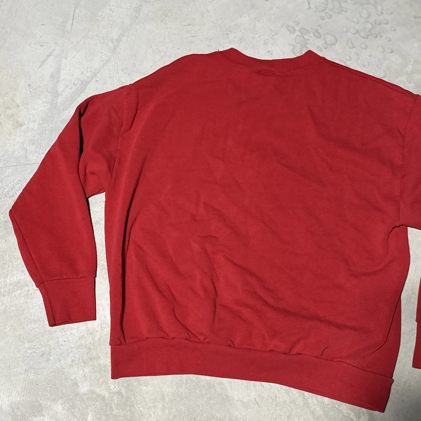 90s Vintage Winnie The Pooh Honey Disney Sweatshirt SZ L Embroidered Y2K USA Red Size L - Image 10