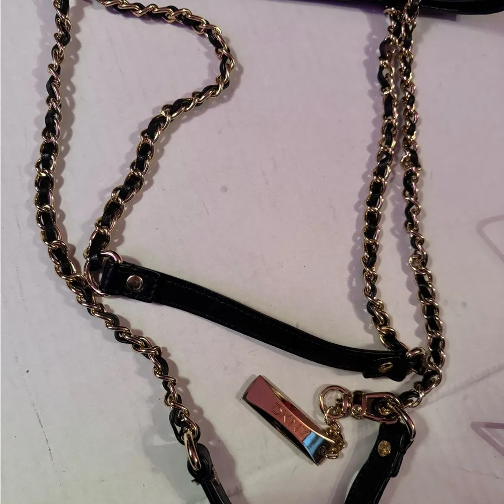 New York Designer DKNY Black Calf Leather Shoulder Bag with Chain Handles - Image 6