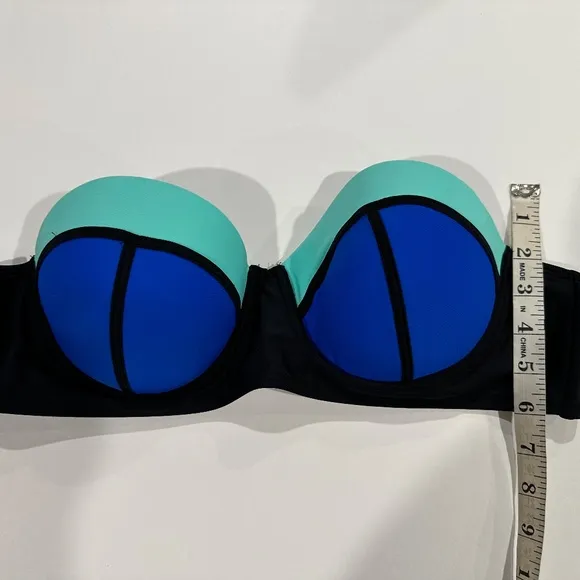 Swim‎ Top Size XL. - Image 3