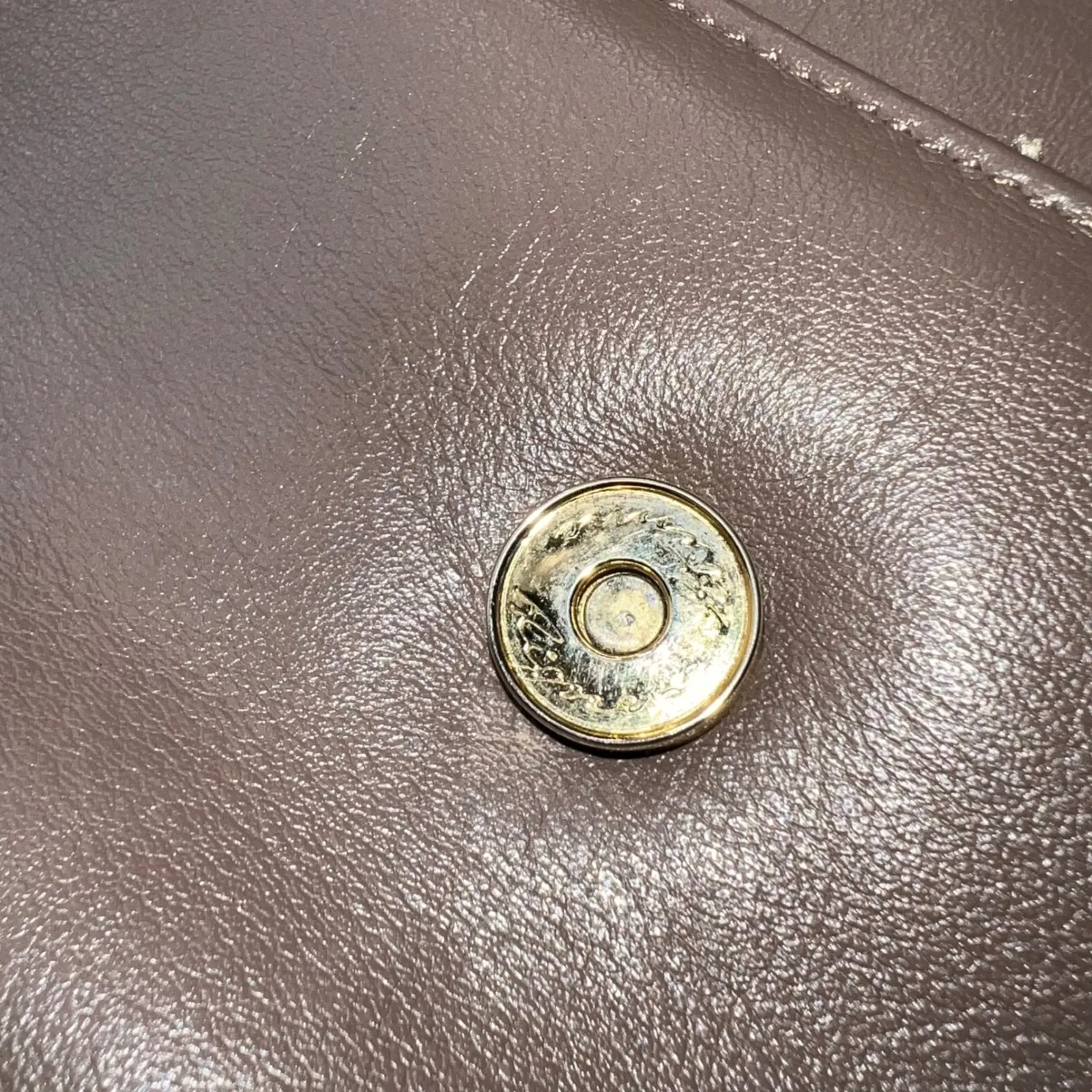 Etienne Aigner Vintage Made in Korea Leather Shoulder Bag Flap Top Crossbody Bag - Image 8