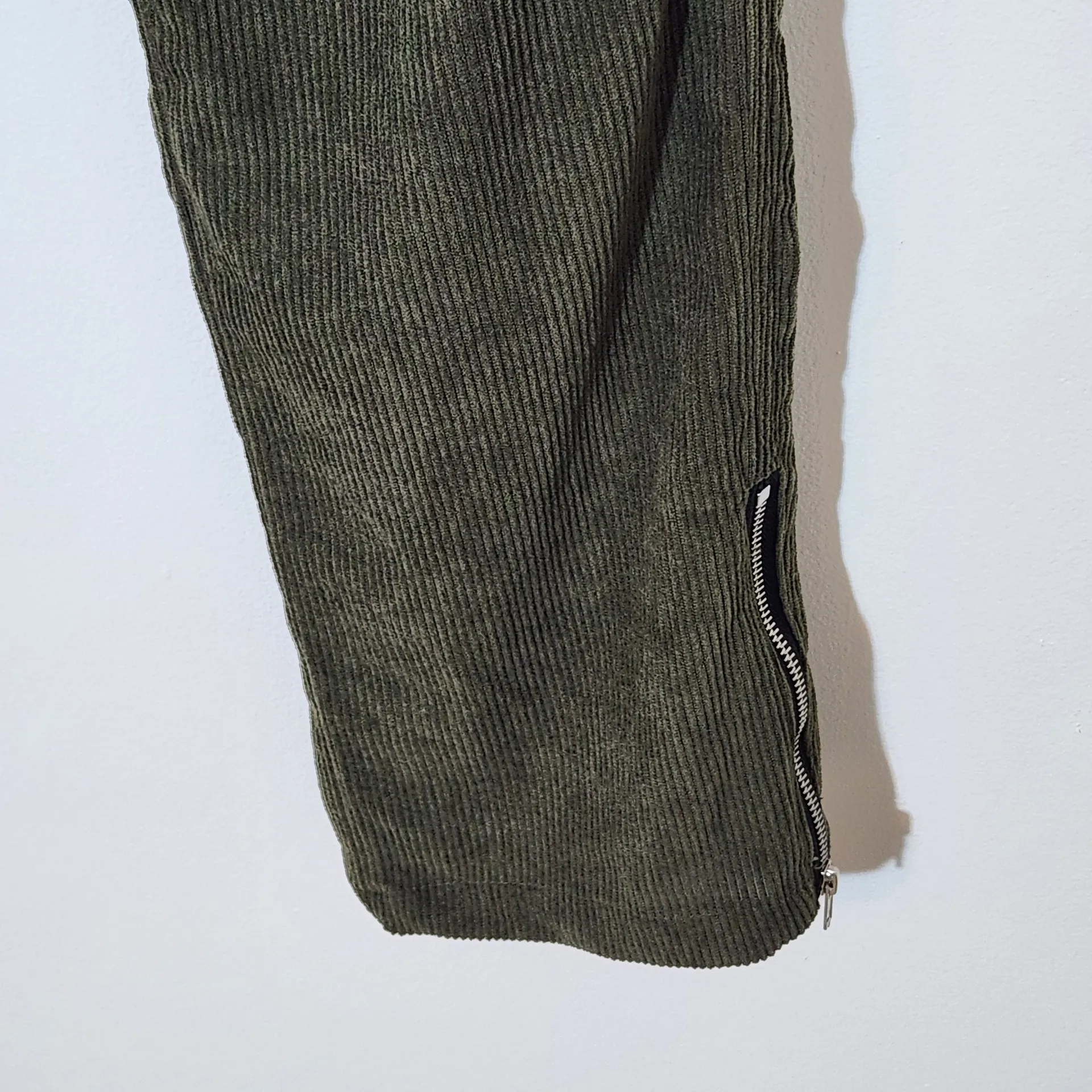 Shein Women's Army Green Corduroy Cargo Pants with Drawstring Waist Size XL - Image 4