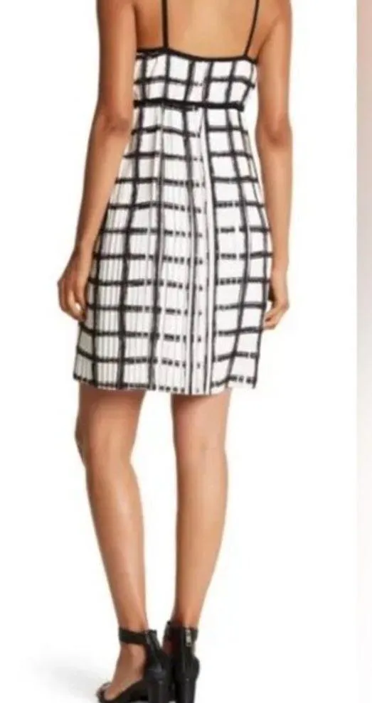 Max Studio NWOT Women's Accordion Pleats Crepe Windowpane Square Neck Dress M - Image 5