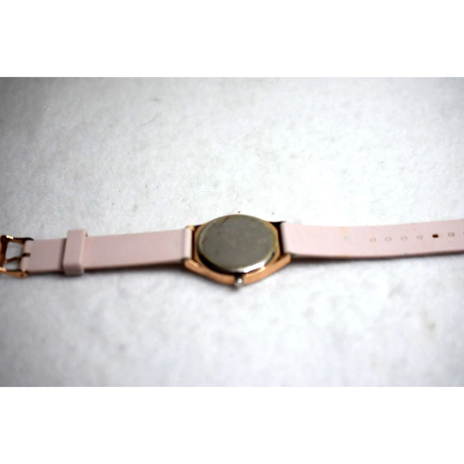 Ding Feng Fashion Rose Gold Tone White Face Pink Silicone Band New Battery Watch - Image 3
