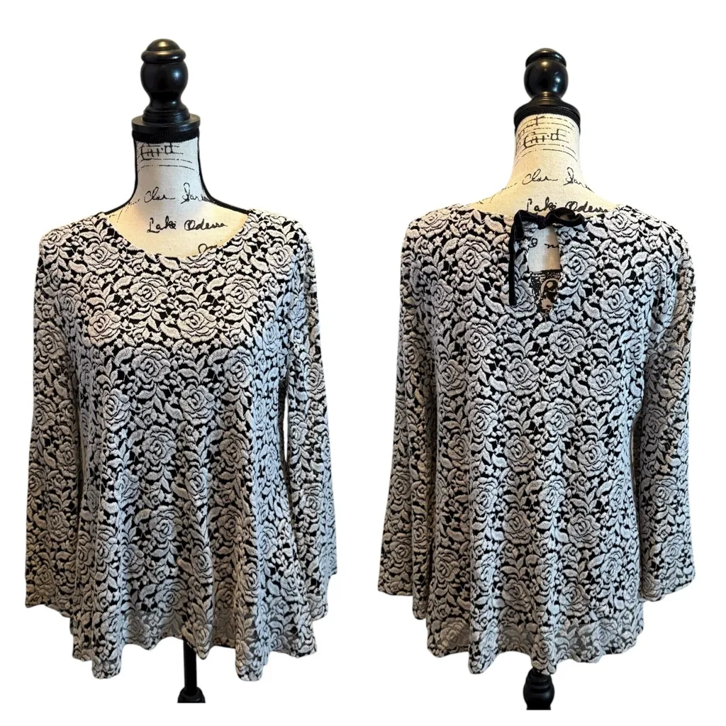 Chicos Floral Tie Back Blouse Black White Mesh Size Large 2 Bell sleeves - Image 9