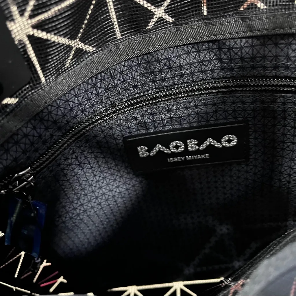 NWT Bao Bao Issey Miyake WONDER TOTE BAG Prism Bicolor Geometric Tote Bag - Image 8