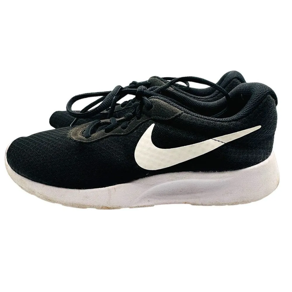 Nike Womens Tanjun Black Running Shoes Sneakers Size 8 - Image 4