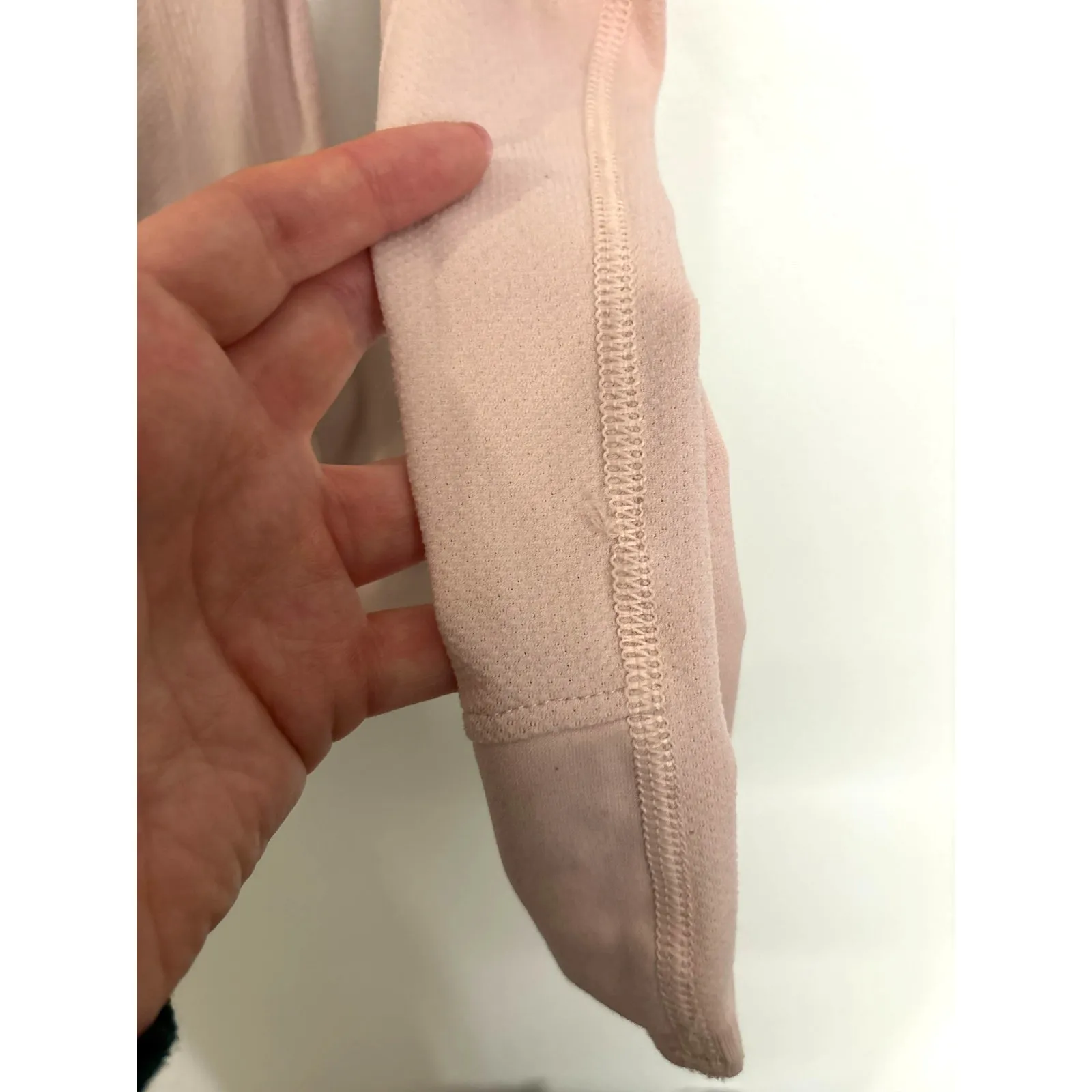 Athleta Top Womens Small Momentum Seamless Long Sleeve Thumbholes Pink Shirt - Image 8