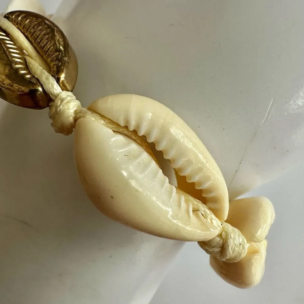 Cowrie shell bracelet - Image 7